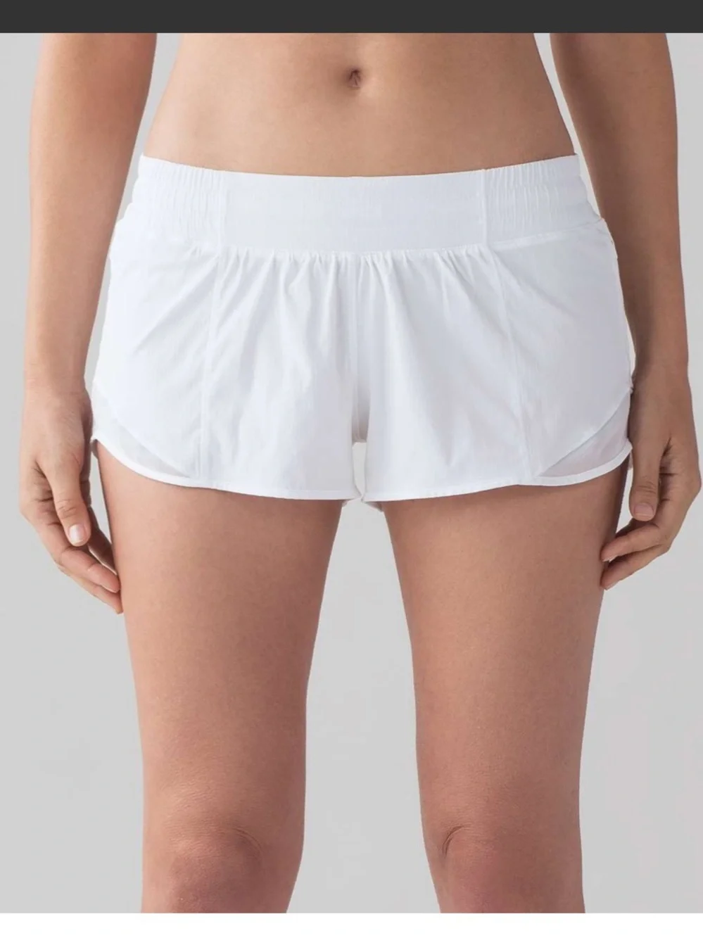 Lululemon Size 8 Hotty Hot Short II *2.5